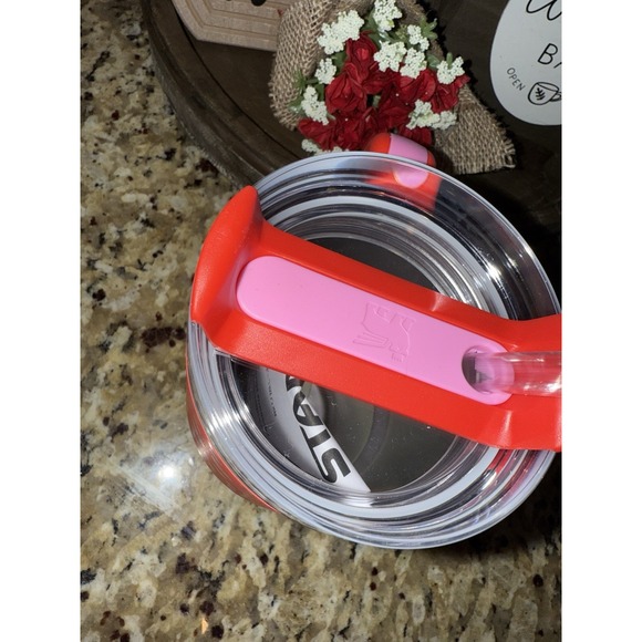 Stanley Cup Red Valentine's Day 2025 Ruby Hearts 20 oz Handle Tumbler Kids New - Picture 5 of 6